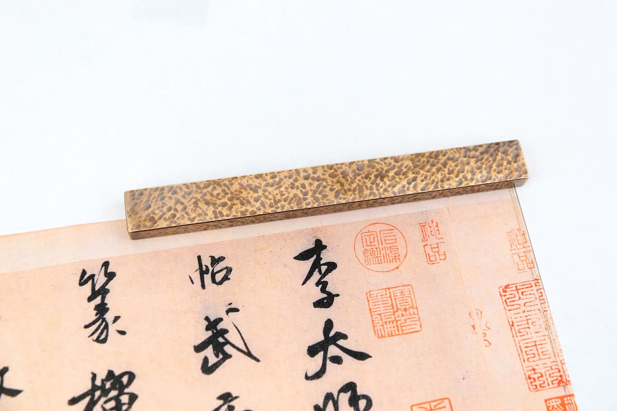 Paper weights