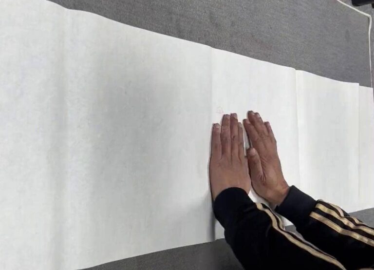 How to Fold Xuan Paper for Chinese Calligraphy: Complete Size Guide and Folding Methods